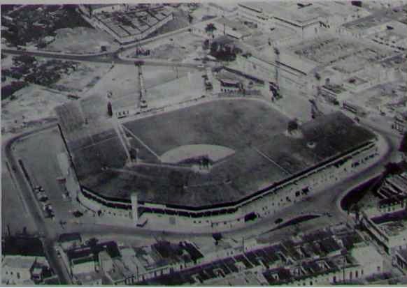 Stadium del Cerro (estadio Latinoamericano) el templo del béisbol en Cuba desde 1946