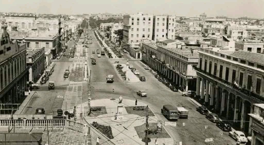 Avenida de Carlos III, antiguo Paseo de Tacón 