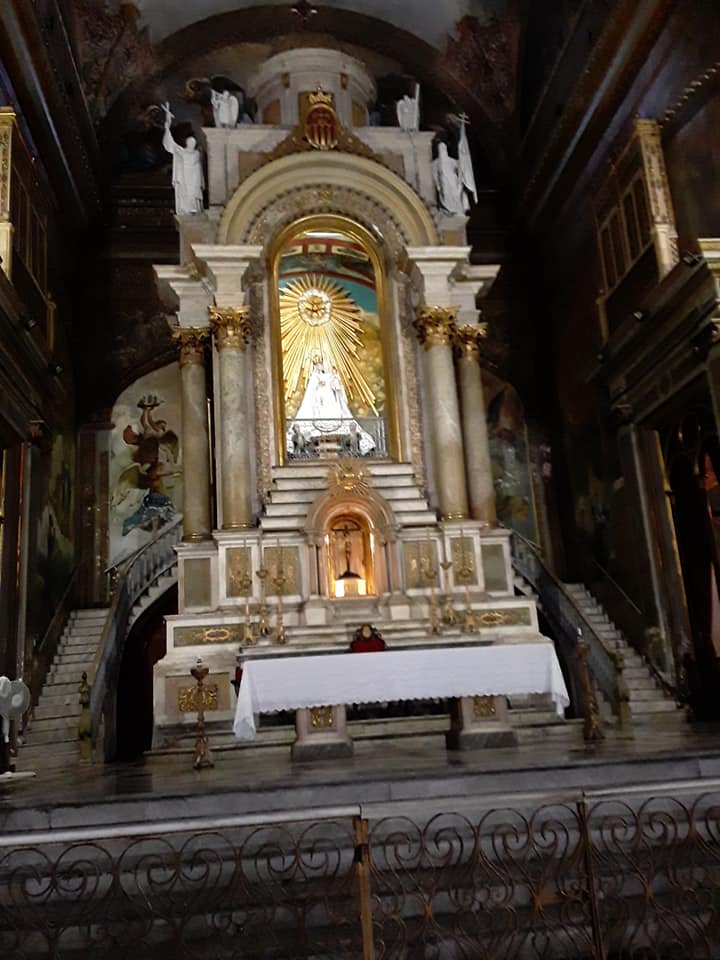 Iglesia de La Merced altar a color