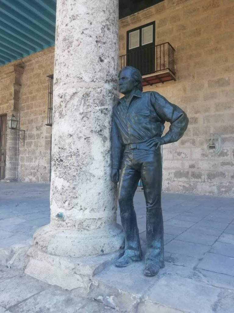 Antonio Gades estatua