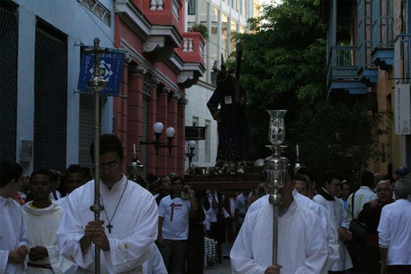 Calle Amargura… «Via Crucis» en La Habana