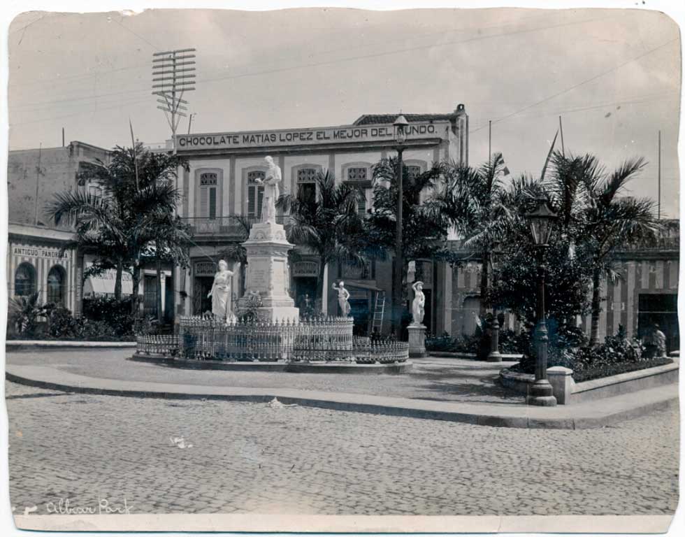 Plaza Albear anos 20