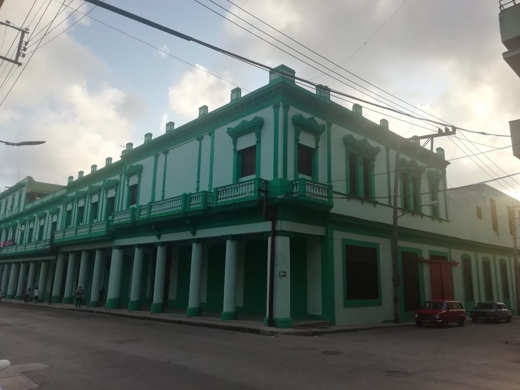 Edificio de La Competidora Gaditana en Belascoaín No. 808