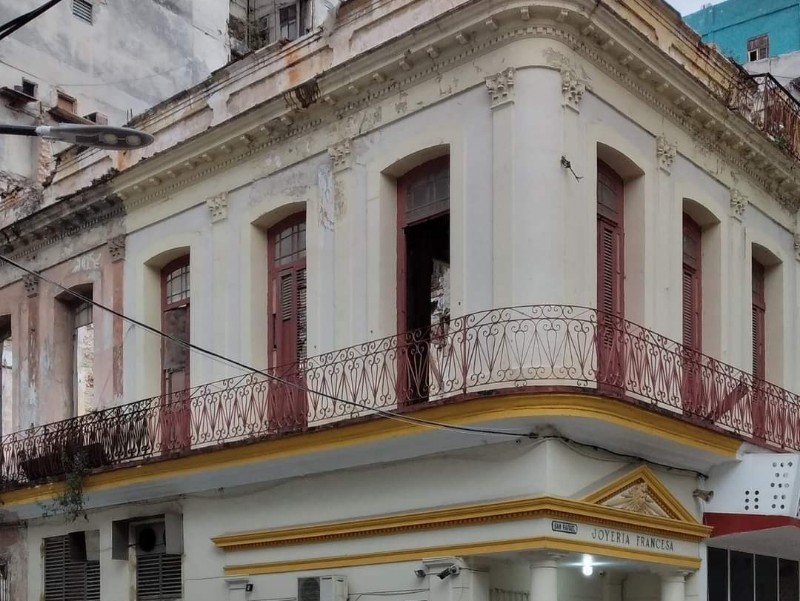 Casa del General Enrique Loynaz Detalle