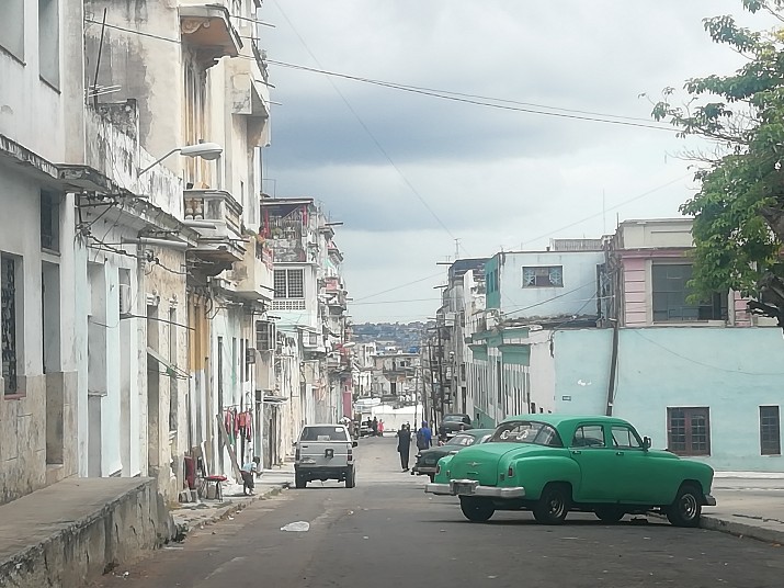 Calle Division Los Sitios Centro Habana
