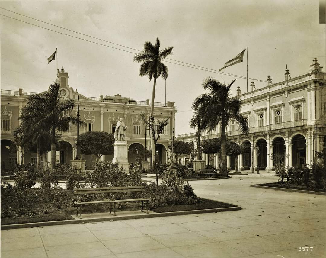 La Plaza de Armas de La Habana a inicios del siglo XX