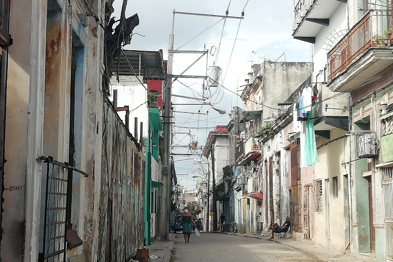 Calle Tenerife Centro Habana Cuba