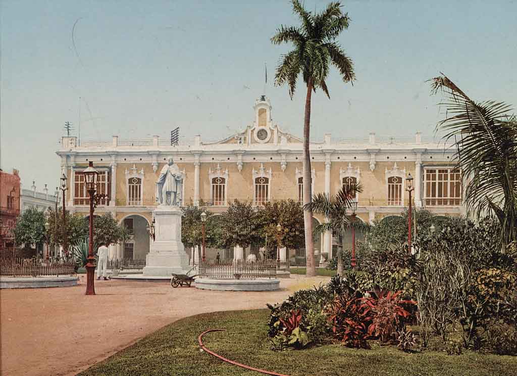 palacio de los capitanes generales-plaza-de-armas-1900