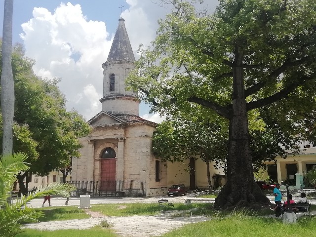 Iglesia Salvador del Mundo en el Cerro