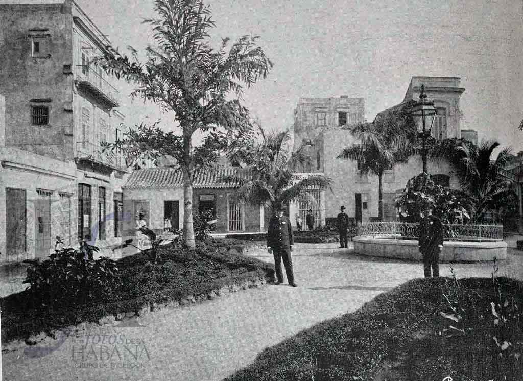1901-parque-jerez-varona,-harris-bros,-farola,-monserrate