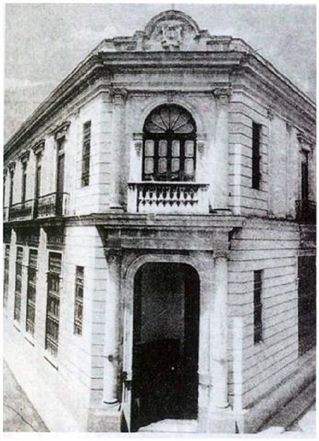 Antiguo Banco H. Upmann en Amargura y Mercaderes