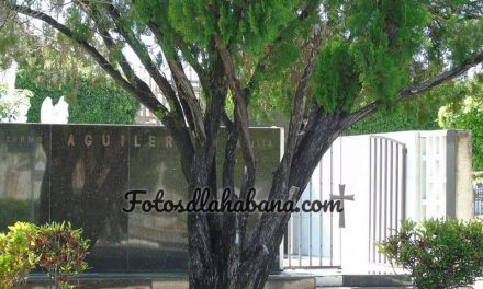 Capilla Aguilera, un monumental sepulcro vacío en el Cementerio de Colón